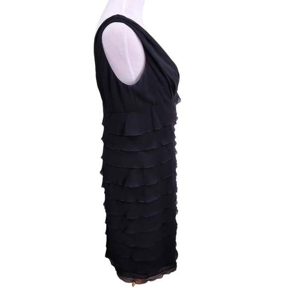 Jones New York Black Layered Tiers Shutter Pleat Dress sz 10 - Picture 4 of 8